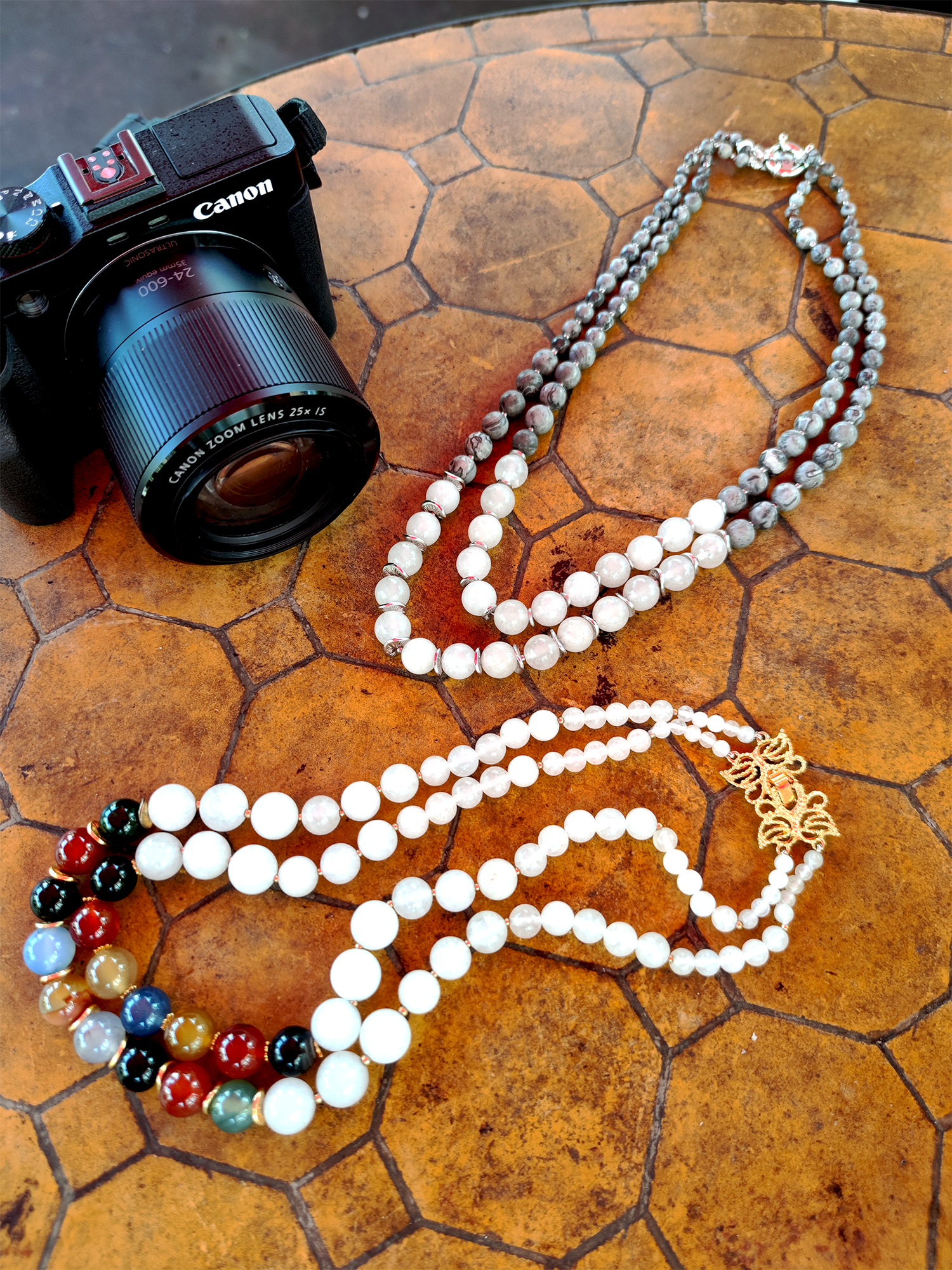 Silver necklace with topaz and citrine stones