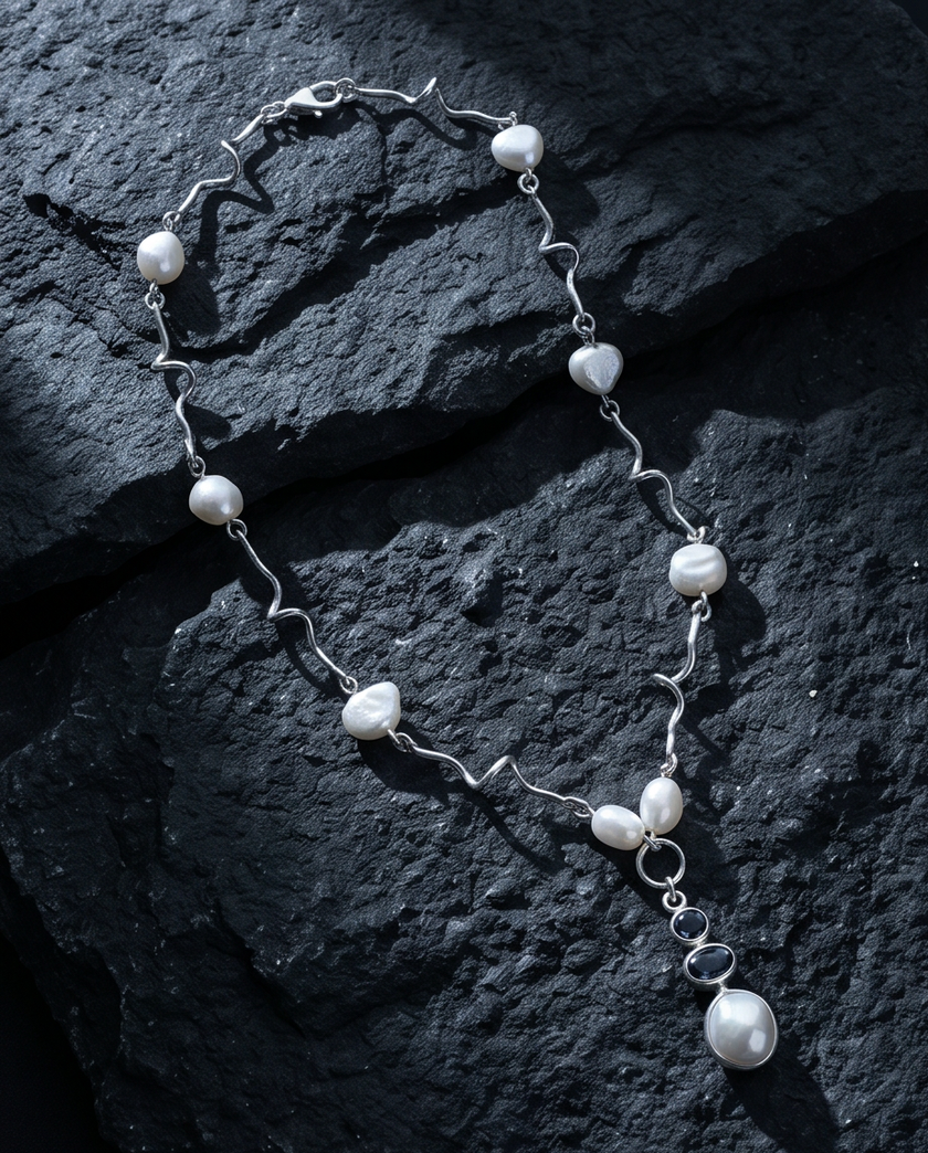 Classic pearl necklace