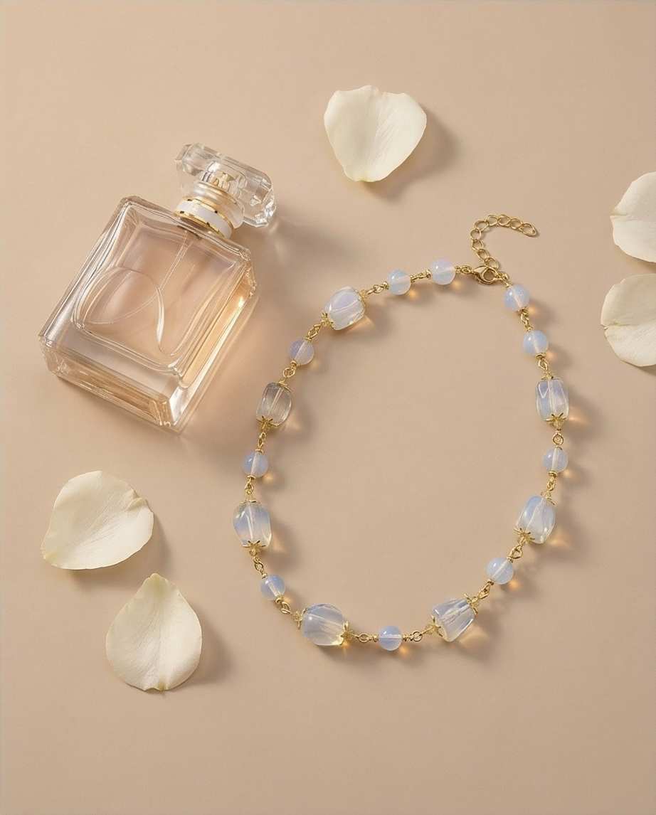 Moonstone ענק עם אופליט