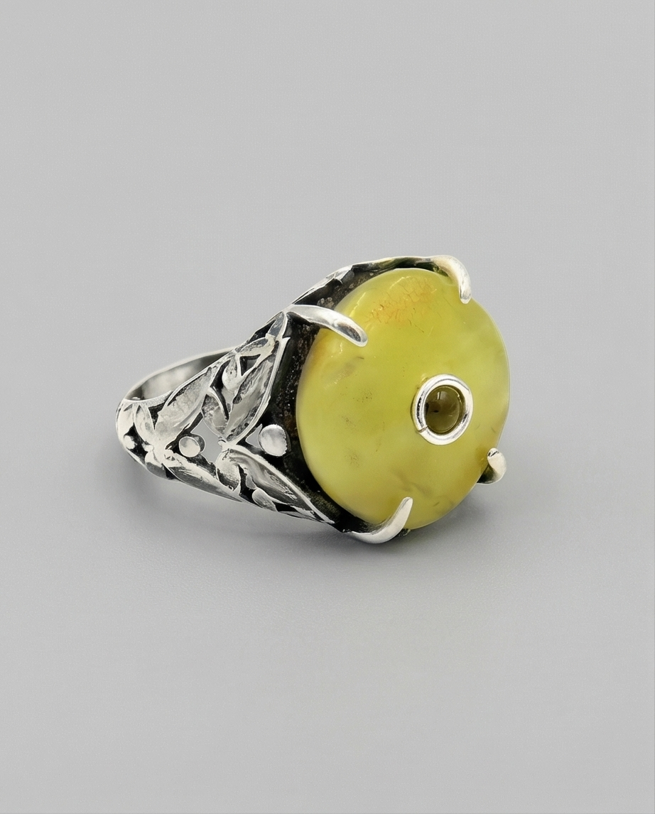 Silver ring with yellow agate stone