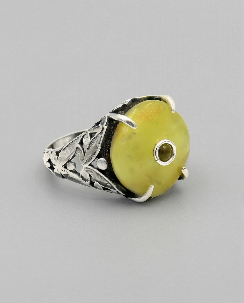 Silver ring with yellow agate stone