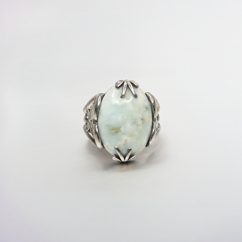 Silver ring with kyanite